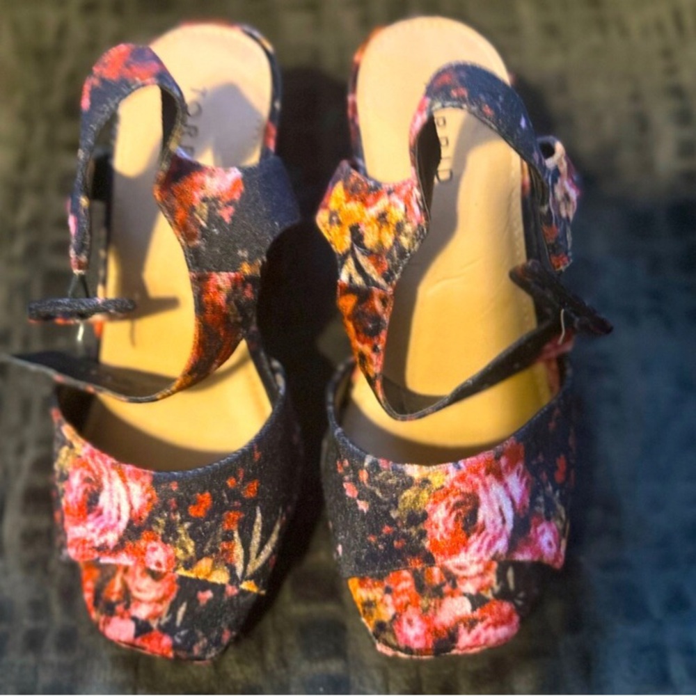 Torrid Floral Velvet Platform Sandal - Picture 2 of 5